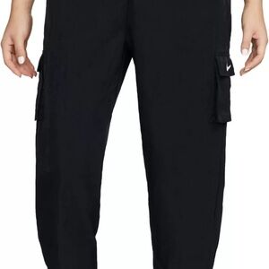 Nike Sportswear Women's Essential High-Rise Woven Cargo Pants XS